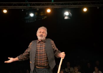 Teatr’Ambu, Juncateatro e Olaré no palco ao ar livre em Porto de Mós