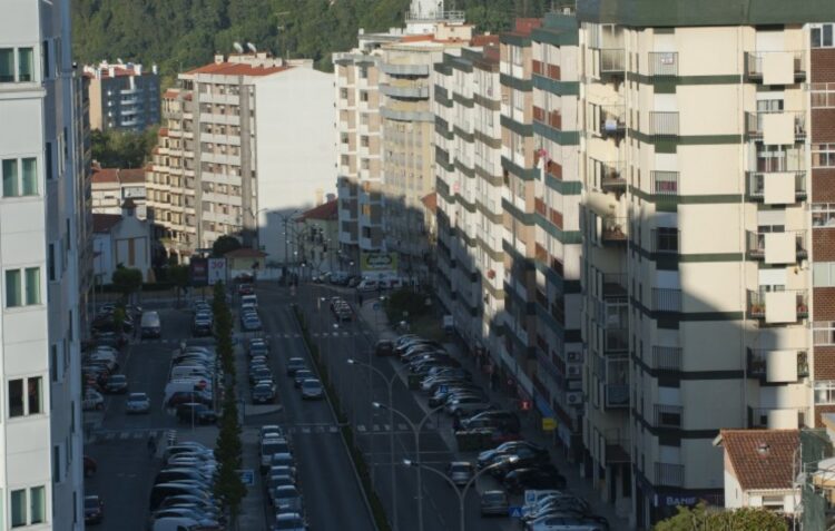 Problemas no abastecimento de água em Leiria devido a ruptura de conduta
