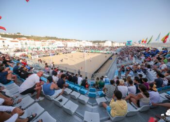 Reacendem-se rivalidades com a entrada em campo de antigas glórias do futebol, na Nazaré