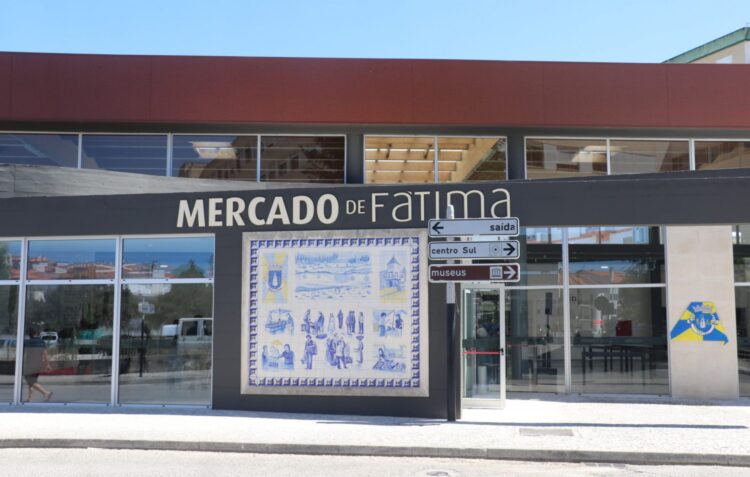 Mercado de Fátima reabre após obras de requalificação