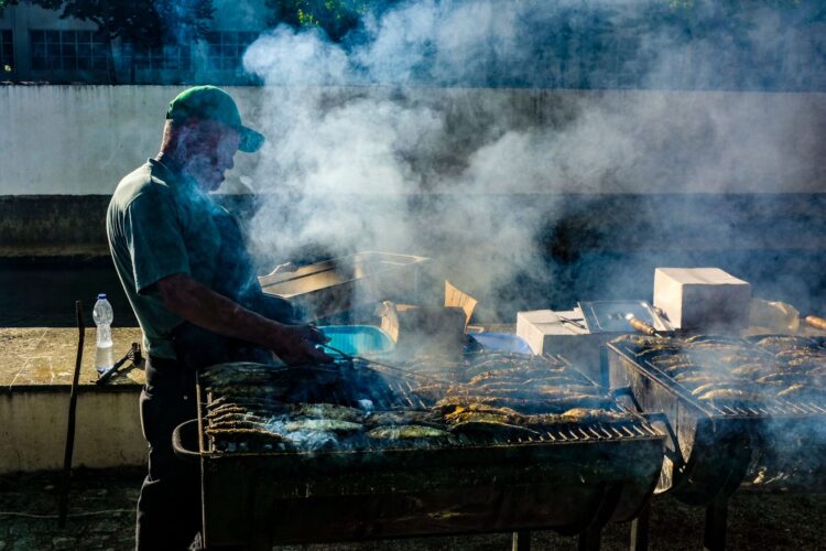 Festival da sardinha arranca hoje na praia do Pedrógão
