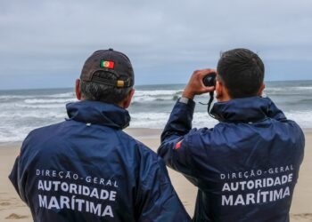 Encontrados corpos que serão dos três pescadores desaparecidos há uma semana na praia do Samouco