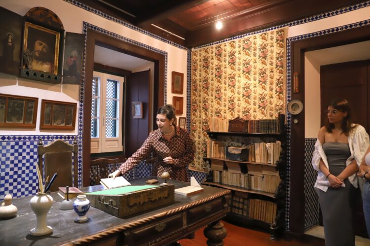 Casa-Museu Afonso Lopes Vieira recebe teatro, poesia, pintura e música