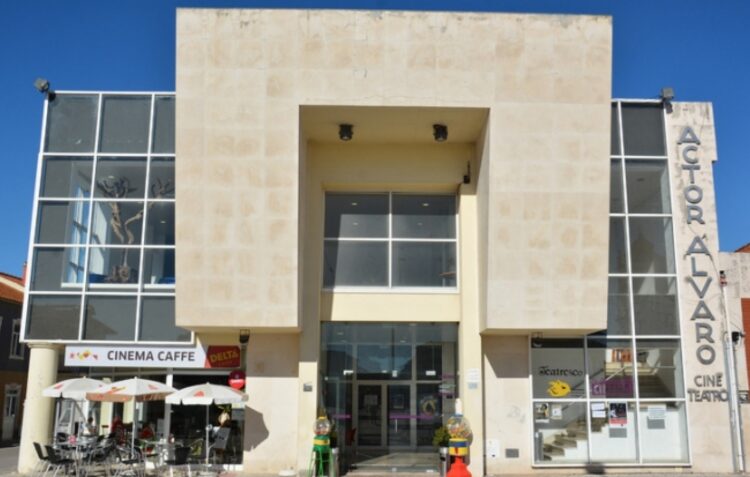 Aberto concurso para exploração do café do Cine-Teatro Actor Álvaro