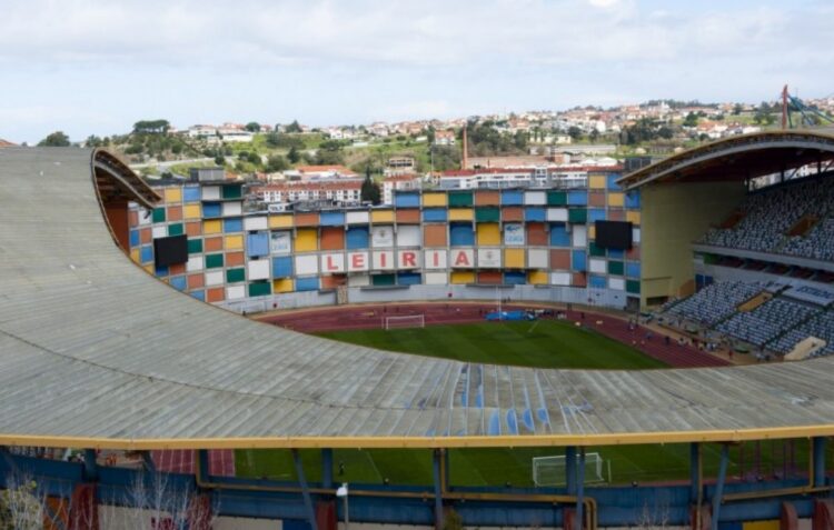 Investimento de meio milhão de euros para requalificar cobertura do Estádio de Leiria
