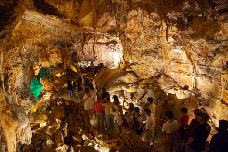 Grutas de Mira de Aire receberam mais de oito milhões de visitantes em 50 anos