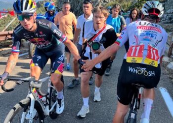Vuelta: João Almeida terceiro em etapa vencida por Primoz Roglic
