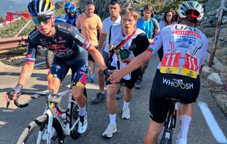 Vuelta: João Almeida terceiro em etapa vencida por Primoz Roglic