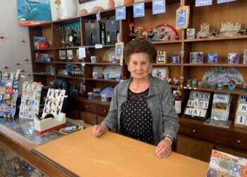 Lurdes Ribeiro, célebre comerciante da Batalha que já recebeu a rainha