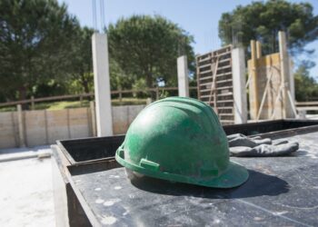 Engenheiros cumprem legislação anti-sísmica, mas não há fiscalização