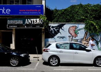 Ladrões aproveitam período de férias para assaltar casas e ourivesaria em Leiria