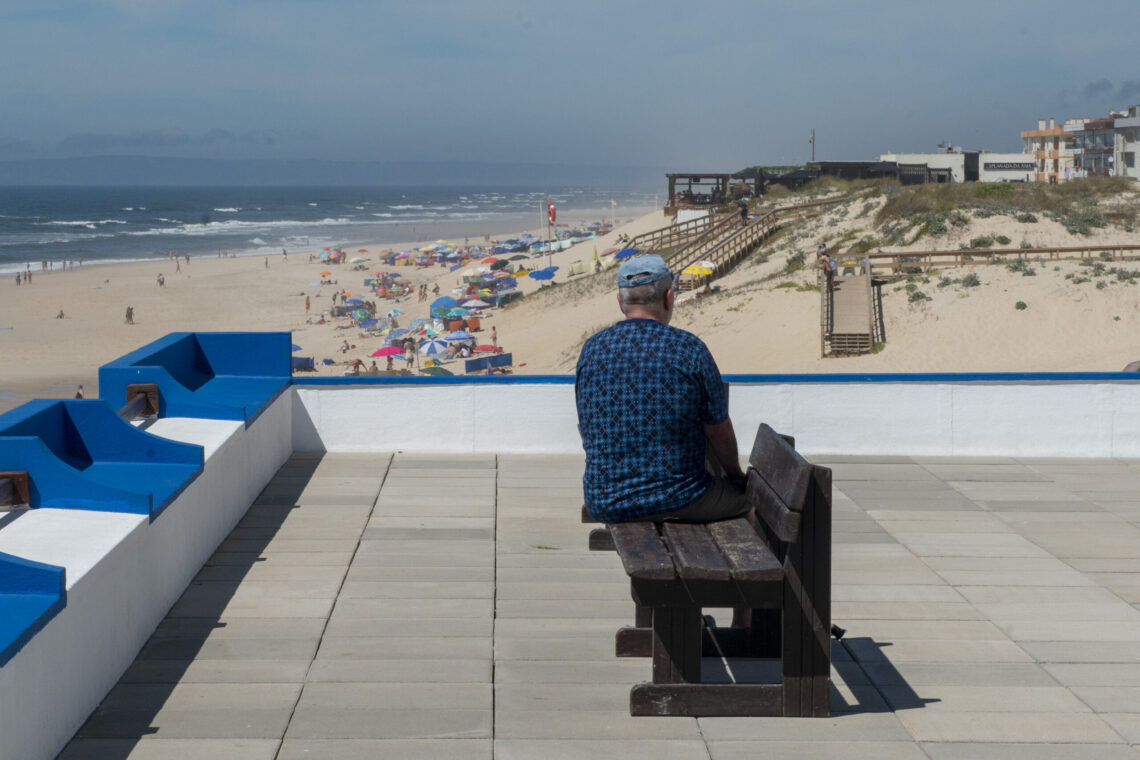 Reforço do cordão dunar da praia do Pedrógão é uma das medidas previstas no plano