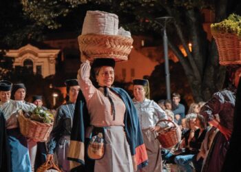 Leiria regressa ao passado com trajo etnográfico e 150 figurantes