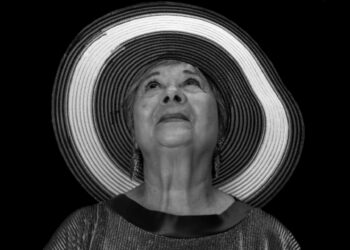 Exposição Olhares estreia na Biblioteca Municipal Afonso Lopes Vieira