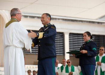 GNR condecora Santuário de Fátima com a medalha D. Nuno Álvares Pereira