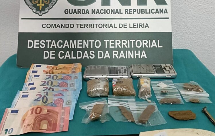 GNR detém três pessoas suspeitas de tráfico de droga em Caldas da Rainha