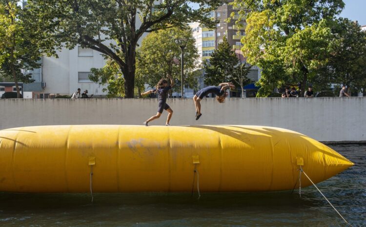 Playground. Surma e o Leirena imaginam o fim do mundo com três artistas de circo