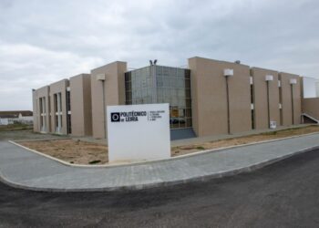 ESTM celebra protocolo com CENFIM para a oferta de cursos  gratuitos