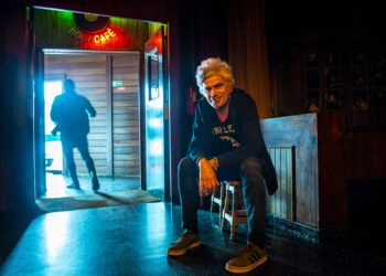 Stand-up comedy, teatro e folclore na agenda da semana