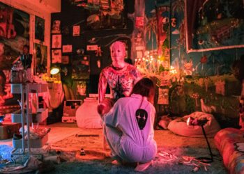 Victoria, a banda-persona, lança hoje mais um single