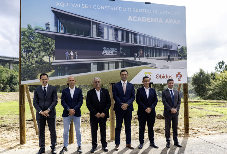 Futura academia de arbitragem vai nascer no Estádio Municipal de Óbidos