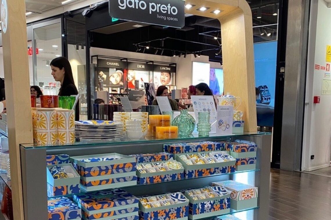 Gato Preto inaugura primeiro Quiosque de Natal no LeiriaShopping