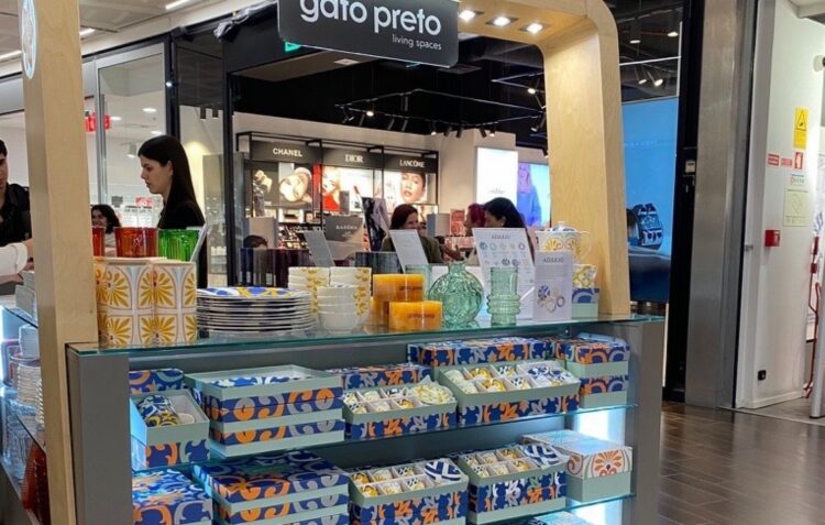 Gato Preto inaugura primeiro Quiosque de Natal no LeiriaShopping