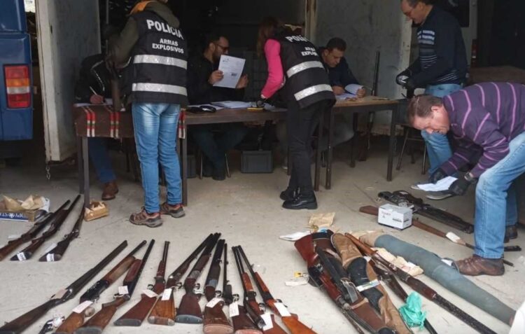 PSP de Leiria já entregou mais de 1.100 armas para destruição