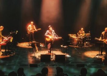 Tindersticks, Paulo de Carvalho, Camané e Sara Correia em Novembro nos teatros da região