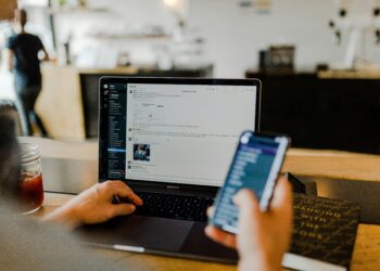 Por que devem as empresas investir num software de RH?