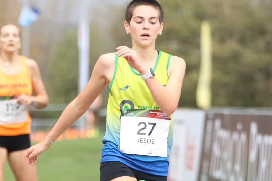 Maria Jesus é campeã nacional de corta-mato em sub-18