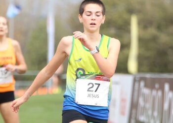 Maria Jesus é campeã nacional de corta-mato em sub-18