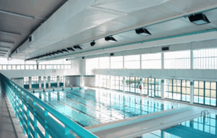 Piscinas municipais da Batalha reabrem com dois meses de atraso