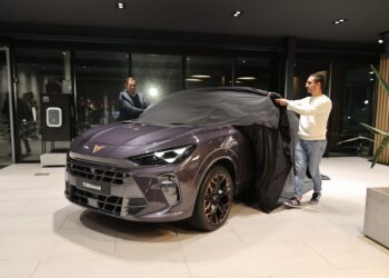 Cupra Terramar, o SUV híbrido  “emocionante”, apresenta-se a Leiria
