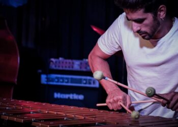 Vibrafonista Eduardo Cardinho lança álbum com a Orquestra de Jazz de Espinho