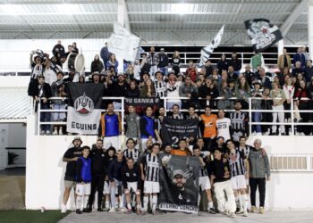 Vibram com o futebol distrital e seguem a equipa para qualquer lado