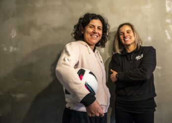 Abriram as portas ao futebol feminino e olham com expectativa para a sua evolução