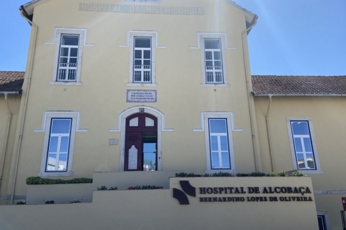 Utentes protestaram hoje por melhores serviços no hospital de Alcobaça