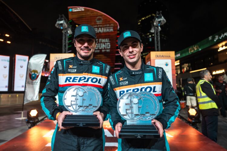Após os títulos nacional e europeu, João Ferreira sagra-se campeão do Mundo de TT