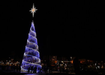 Natal já brilha na Marinha Grande