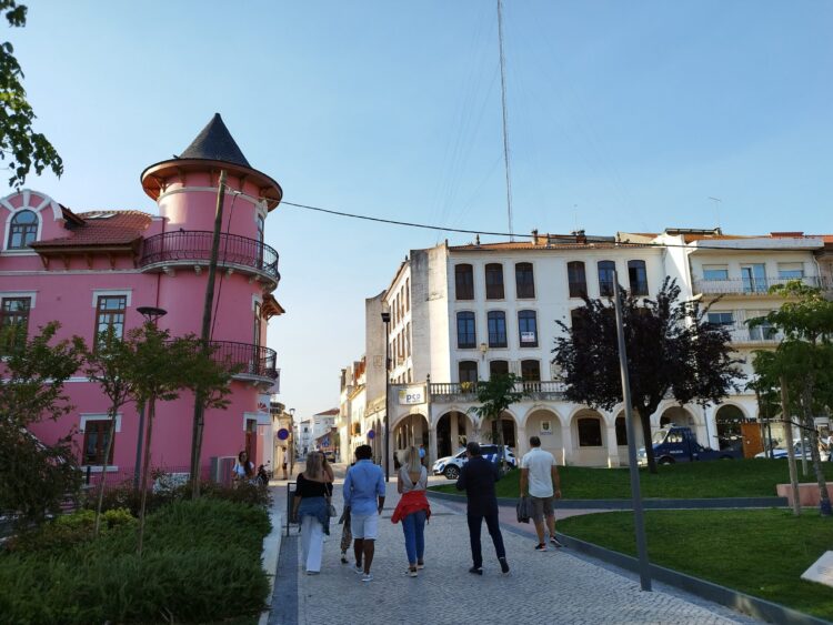 Pombal continuará a aplicar a taxa mínima de IMI para “o desagravamento dos encargos com a habitação própria”