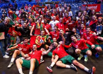 Selecção de andebol cai contra os tricampeões do mundo