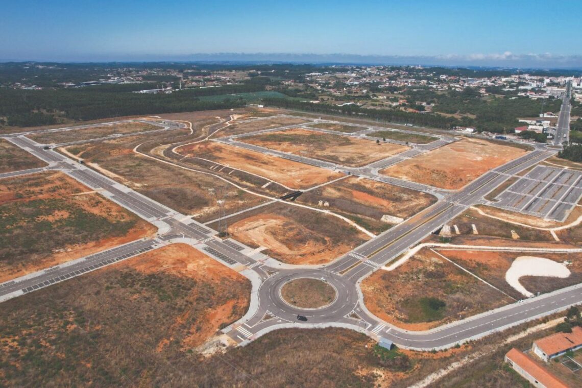 Aberto período de hasta pública para alienação dos lotes da Área de Localização Empresarial da Benedita