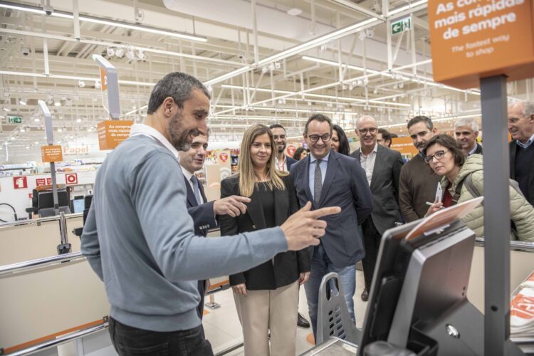 Inteligência artificial permite a clientes do Bom Dia Leiria São Romão pagar sem scanning