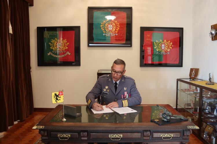 Regimento de Artilharia em Leiria tem novo comandante