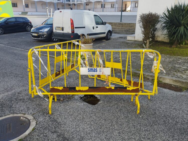 Moradora reclama de abatimento de estrada em Leiria
