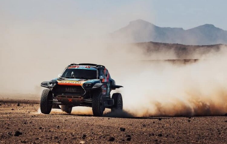 João Ferreira acelera e alcança 2.º lugar na sexta etapa do Dakar