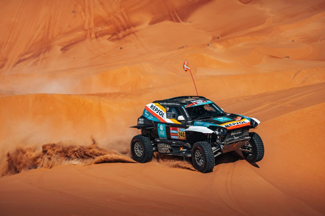 João Ferreira sobe ao 8.º lugar da geral a 62 quilómetros do fim do Dakar