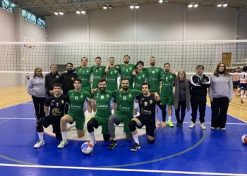 Elas mandam no voleibol, mas estes rapazes querem regressar à 1.ª divisão