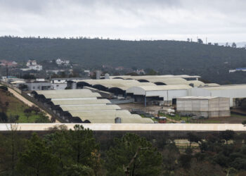 Zona industrial de Vilar dos Prazeres está a  renascer com uso de pavilhões devolutos